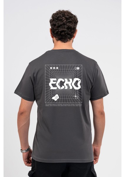 Regular Sırtta Echo Baskılı Tshirt