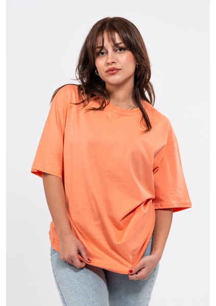 Oversize Sırtta Scary Baskılı Tshirt modelleri