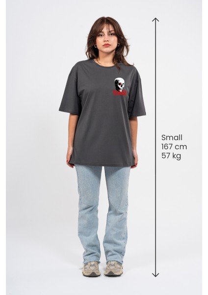 Oversize Göğüste Scary Baskılı T-Shirt modelleri