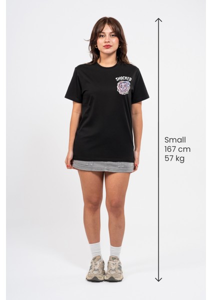Regular Göğüste Shocked Baskılı Tshirt modelleri
