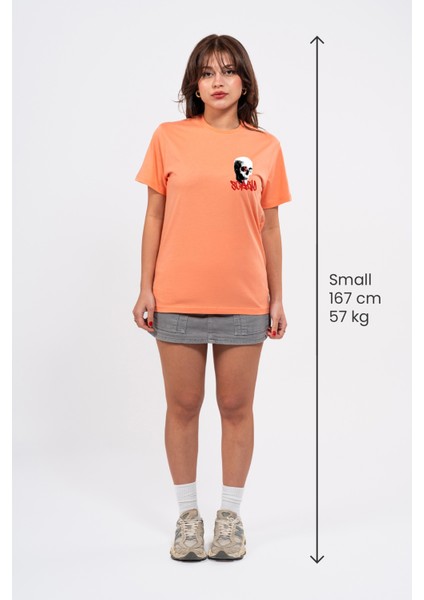 Regular Göğüste Scary Baskılı Tshirt modelleri