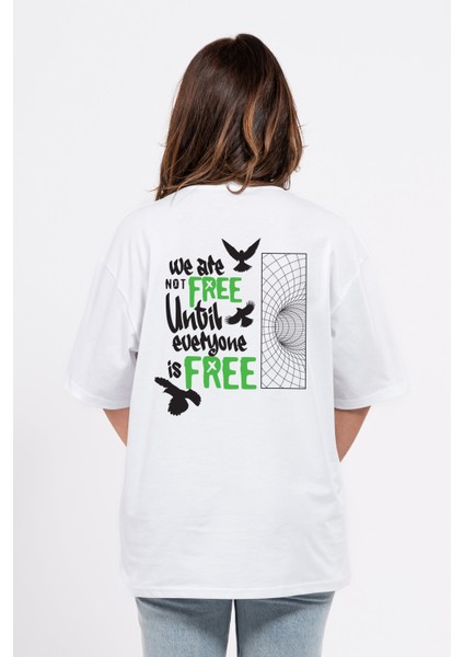 Oversize Sırtta Not Free Baskılı Tshirt fiyatları