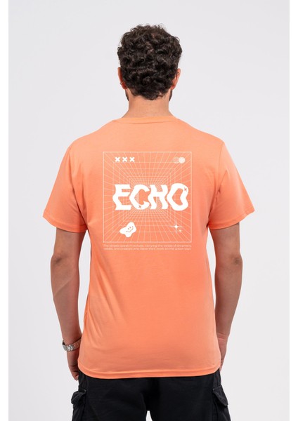 Regular Sırtta Echo Baskılı Tshirt