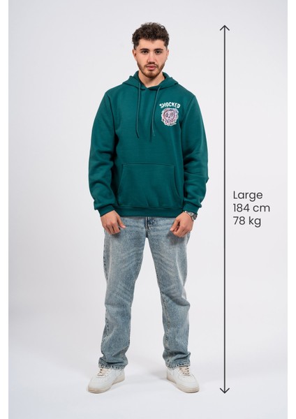 Regular Göğüste Shocked Baskılı Hoodie fırsatları