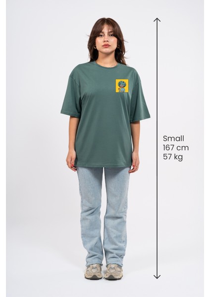 Oversize Göğüste Cry Woman Baskılı Tshirt fırsatları