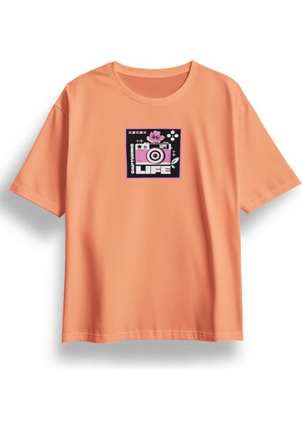 Oversize Capturing Life Baskılı Tshirt