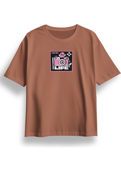Oversize Capturing Life Baskılı Tshirt