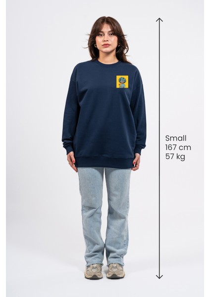 Oversize Göğüste Cry Woman Baskılı Sweatshirt fırsatları