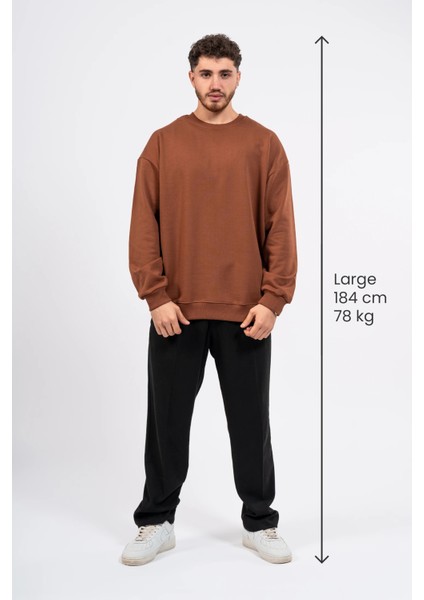 Oversize Sırtta Echo Baskılı Sweatshirt fırsatları