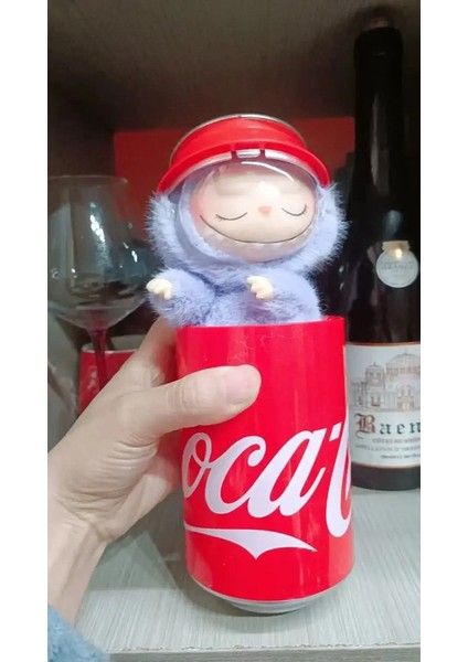 2025 3.0 Monster Coca-Cola Serisi Vinil Bebek Action Figür Anahtarlık Oyuncaklar Çocuk Tatil Sürpriz Hediyeler Renk: Light Mor (Yurt Dışından)