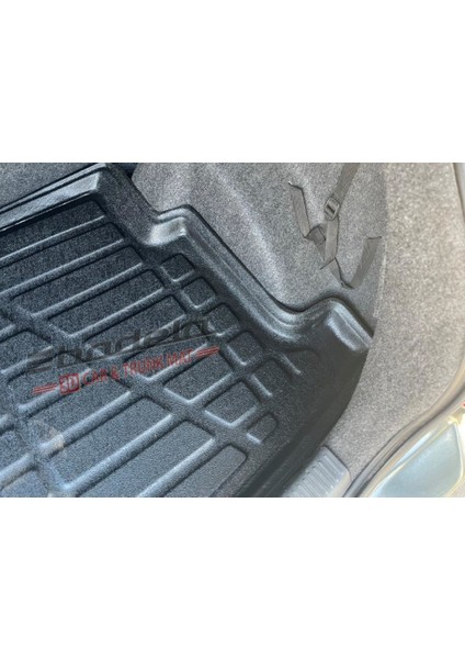 2005 Toyota Corolla Hatchback 3D Kauçuk Bagaj Havuzu