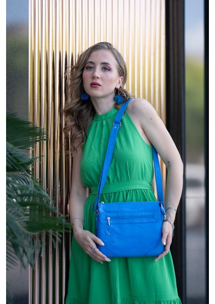 Milano Mavi 3 Gözlü Hakiki Deri Kadın Çapraz Omuz Çantası modelleri