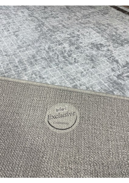Gri Renk Çizgi Desenli Kaymaz Taban Çerçeveli Halı fırsatları