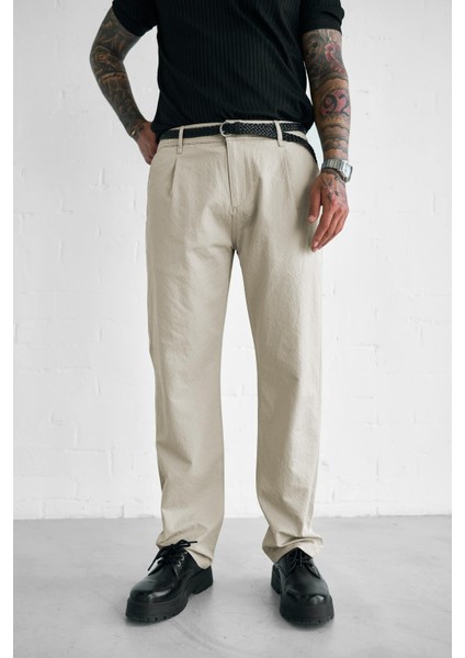 Erkek Dokulu Ince Kumaş Regular Fit Pantolon Bej