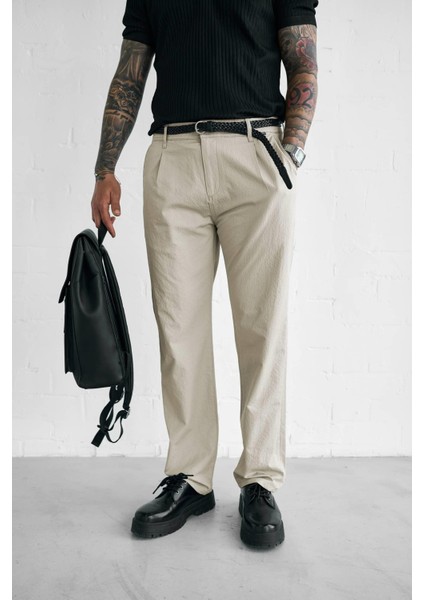 Erkek Dokulu Ince Kumaş Regular Fit Pantolon Bej indirimleri