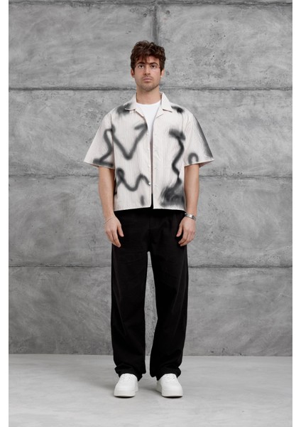 Krem Sprey Detaylı Oversize Gömlek fırsatları