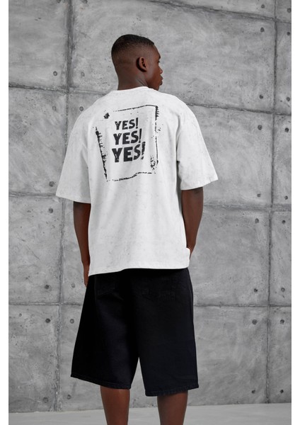 Beyaz Yes Yazılı Oversize Tshirt fırsatları