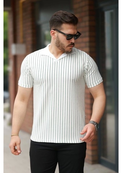 Erkek Yakalı Çizgi Desenli Kısa Kollu Tişört