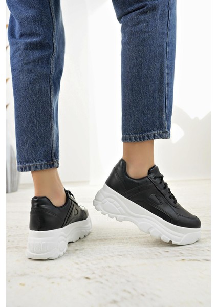 Neyna 190 Siyah Beyaz Kadın Sneakers fırsatları