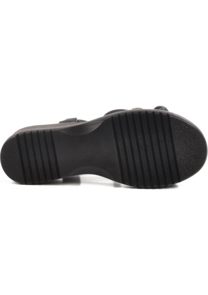 Kadın Taşlı Siyah Sandalet T-004 Z