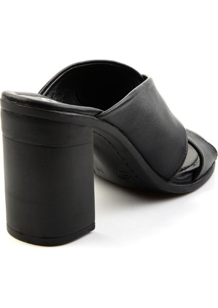 Siyah Leather Kadın Terlik K04040012503 modelleri