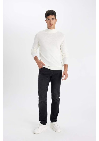 Slim Fit Yarım Balıkçı Yaka Basic Örme Kazak Ecru modelleri