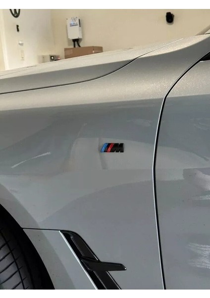 Bmw 6 Serisi Uyumlu M Çamurluk Arması Seti 2'li Gloss Black modelleri