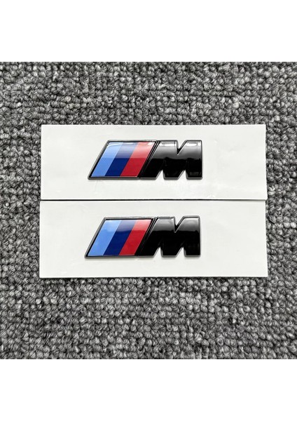 Bmw E60 Uyumlu M Çamurluk Arması Seti 2'li Piano Black modelleri