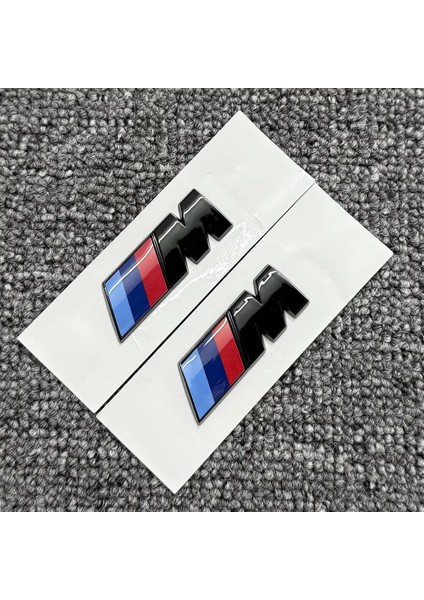 Bmw E87 Uyumlu M Çamurluk Arması Seti 2'li Piano Black