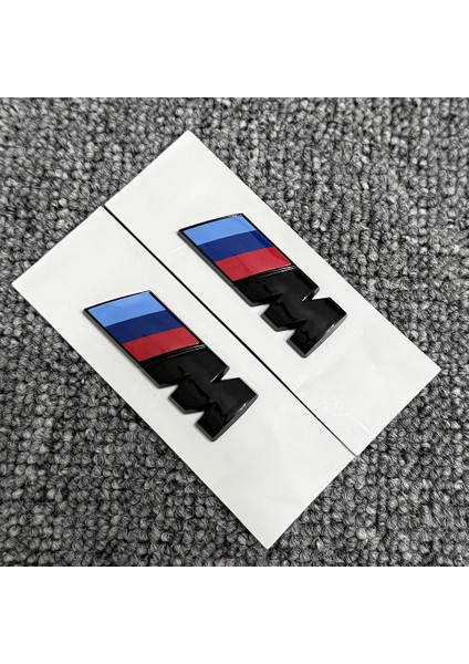 Bmw E87 Uyumlu M Çamurluk Arması Seti 2'li Piano Black fiyatları