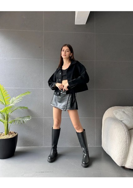 Çift Cepli Belinde Düğme Detaylı Kot Ceket