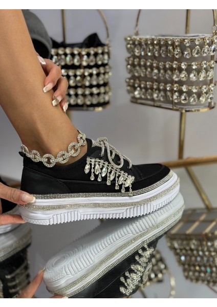 Aley Kristal Taşlı Spor Ayakkabı Siyah fırsatları