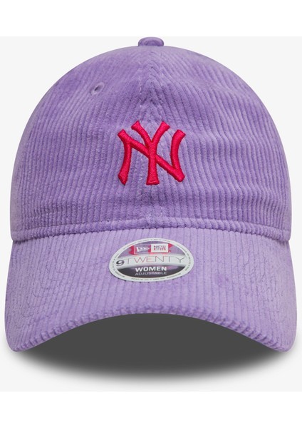 Yankees 9twenty.-