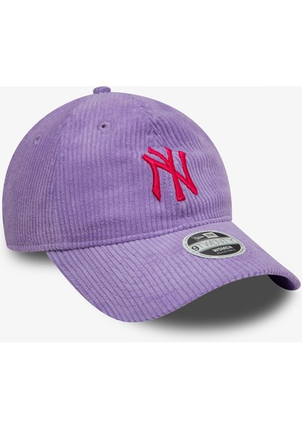 Yankees 9twenty.-