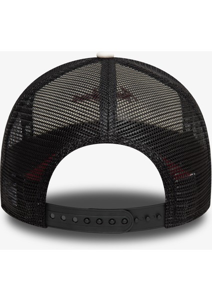 Forty Tom And Jerry A-Frame Trucker.- modelleri