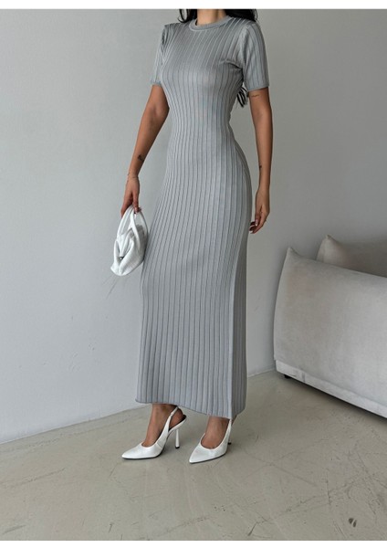Vücuda Oturan Gri Ribana Triko Elbise modelleri