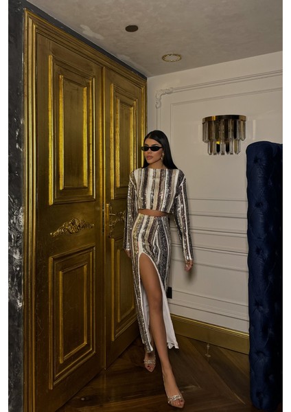 Şerit Payet Crop Bluz - Yırtmaçlı Etek Takım - Siyah