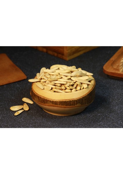 Çiğ Beyaz Çekirdek 100GR