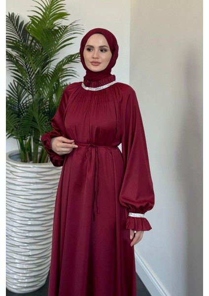 Rozie Kolları ve Boynu Taşlı Abiye Bordo