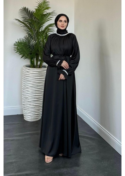 Rozie Kolları ve Boynu Taşlı Abiye Siyah