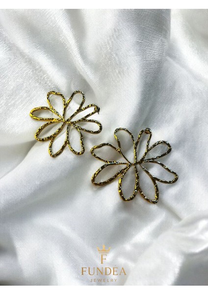 Işığın Dansı Küpe