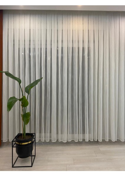 Venedik Armürlü Modern Şık Ekru Gold Simli Tül Perde 1/2,5 Orta Normal Pileli modelleri