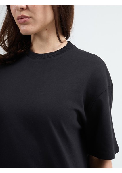 Emilia 80002 Oversize Siyah Kadın Basic T-Shirt modelleri