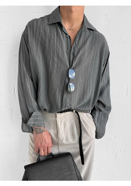 Erkek Dokulu Desenli Çizgili Oversize Gömlek Siyah fiyatları