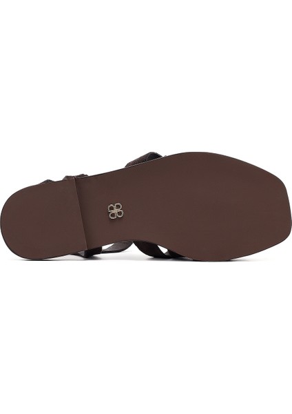 Kadın Kahverengi Bilekten Bantlı Süet Deri Sandalet 25SFD160810 fırsatları