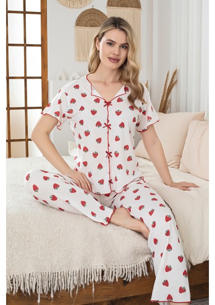 Kadın Strawberry Patterned Kısa Kol Pijama Takımı
