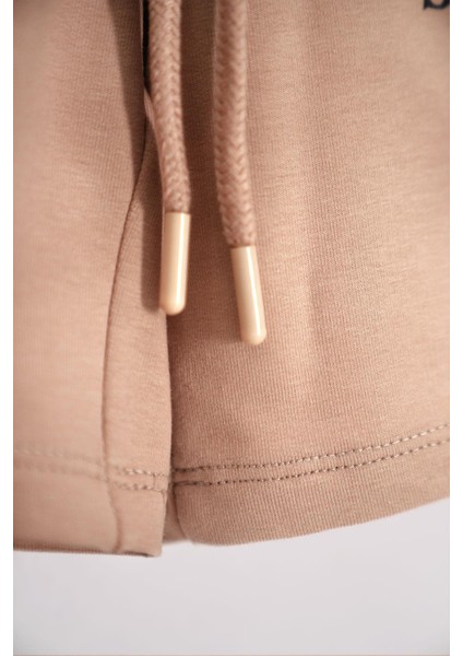 Yazı Baskılı Bağcık Detaylı Vizon Renk Erkek Çocuk Kapri fırsatları