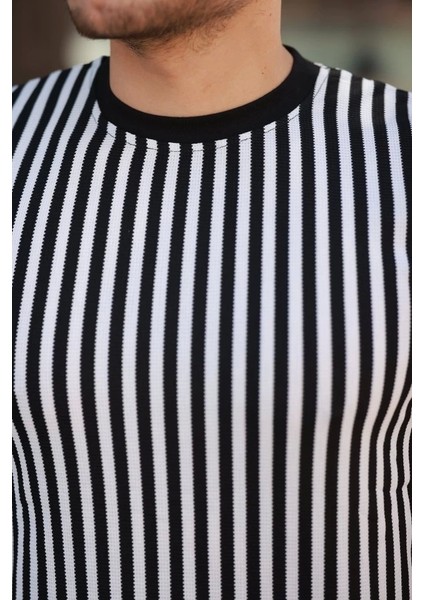Erkek Siyah Beyaz Örme Pamuklu Kumaş Kısa Kollu T-Shirt modelleri