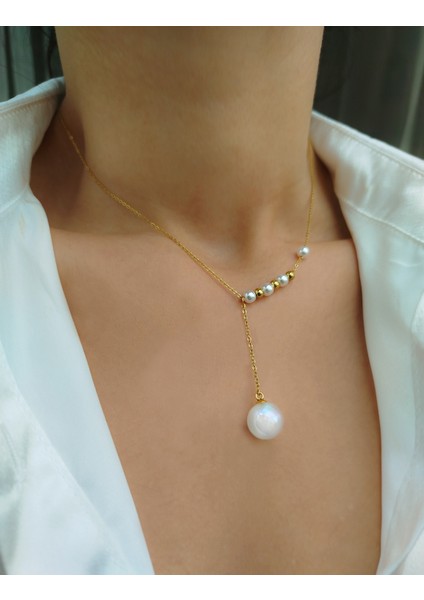 Gold Renkli Inci Detayları Olan Zarif Çelik Kadın Kolye