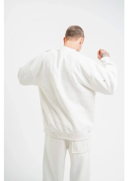 Unisex Uzun Kol Bisiklet Yaka Yıkamalı Sweatshirt - Beyaz